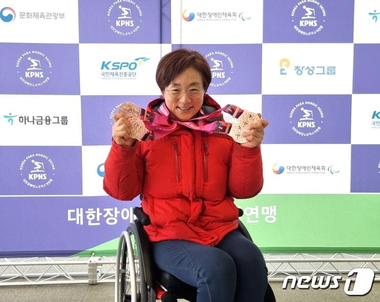 본문 이미지 - 제21회 전국장애인동계체육대회 바이애슬론과 크로스컨트리스키에서 4개의 동메달을 획득한 이도연 선수(전북장애인체육회 제공)/뉴스1