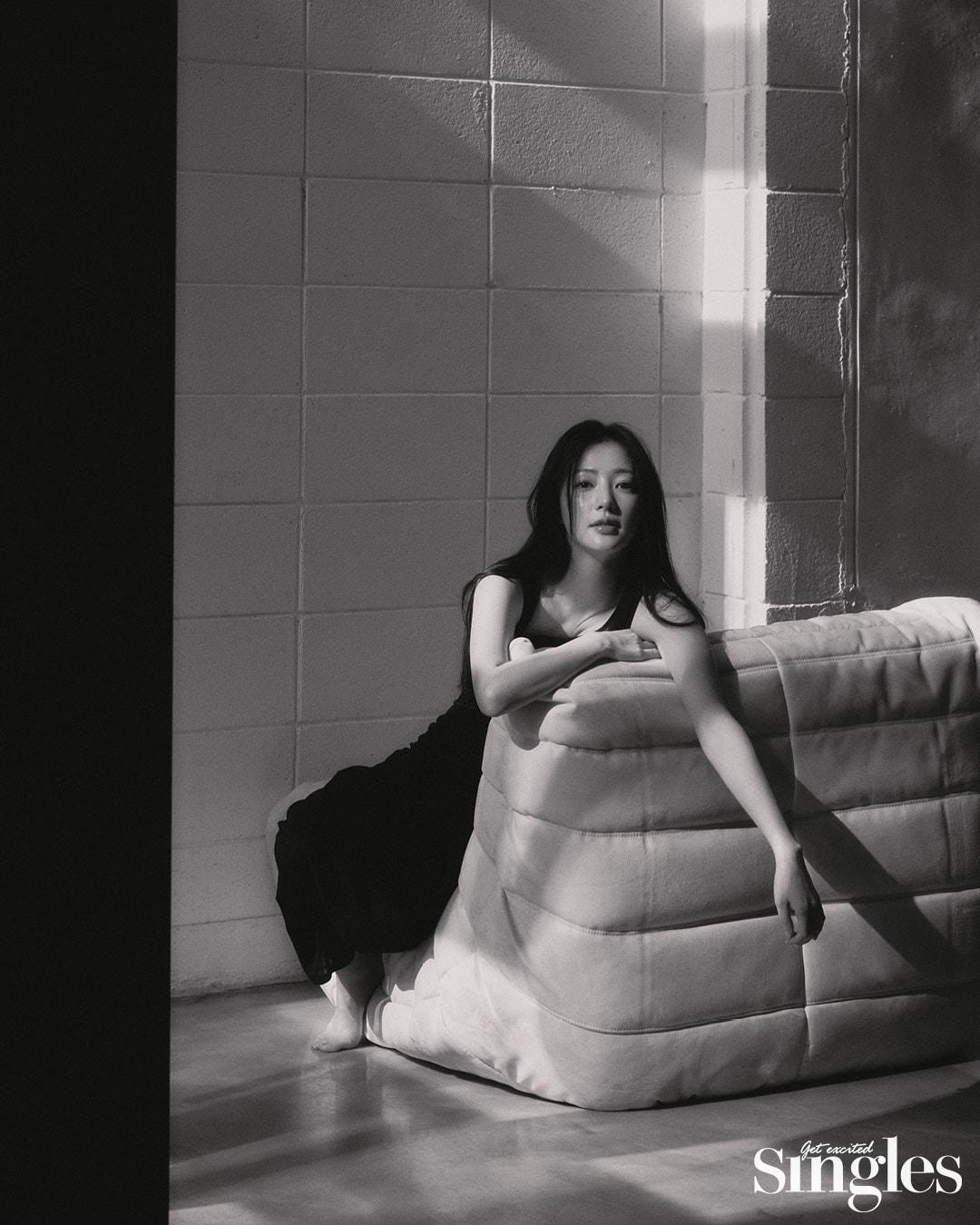 본문 이미지 - 송하윤/싱글즈 제공