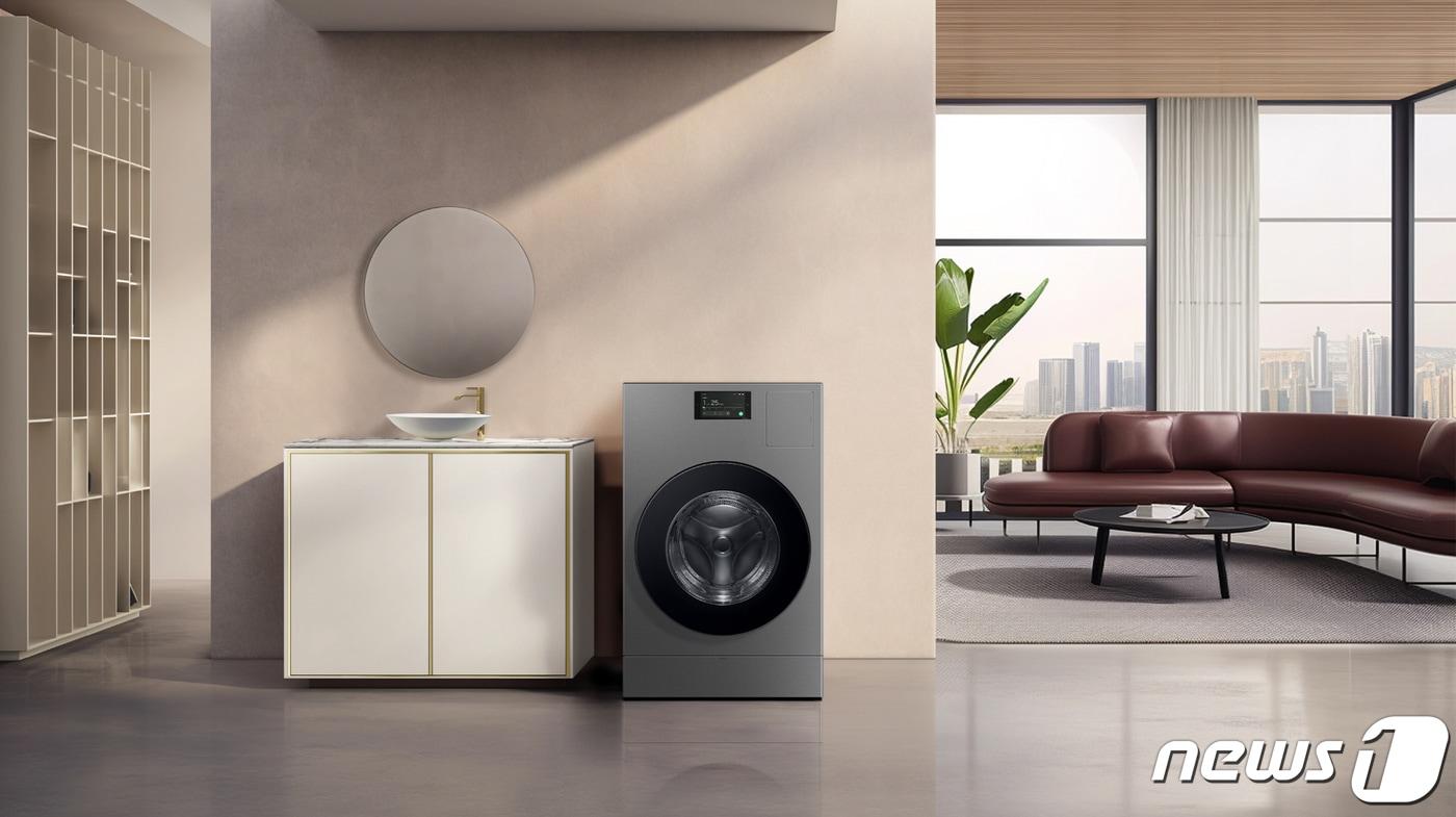 삼성전자가 오는 24일부터 세탁부터 건조까지 한 대로 가능한 '비스포크 AI 콤보'를 판매한다고 23일 밝혔다. (삼성전자 제공) 2024.2.23/뉴스1