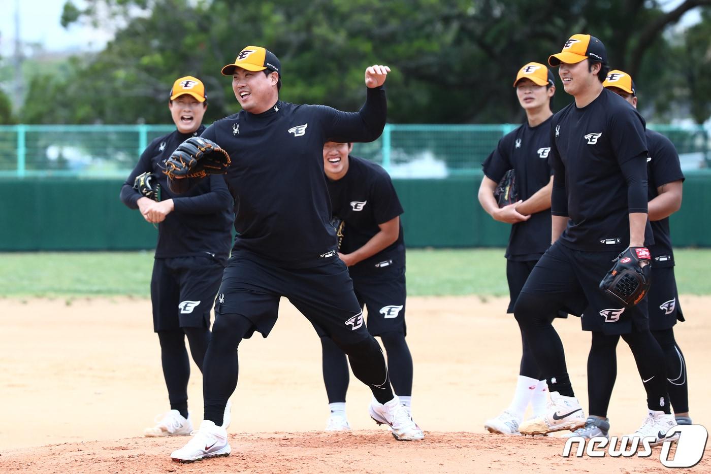 2024년 스프링캠프 훈련 중인 한화 선수들. / 뉴스1 DB ⓒ News1 이광호 기자