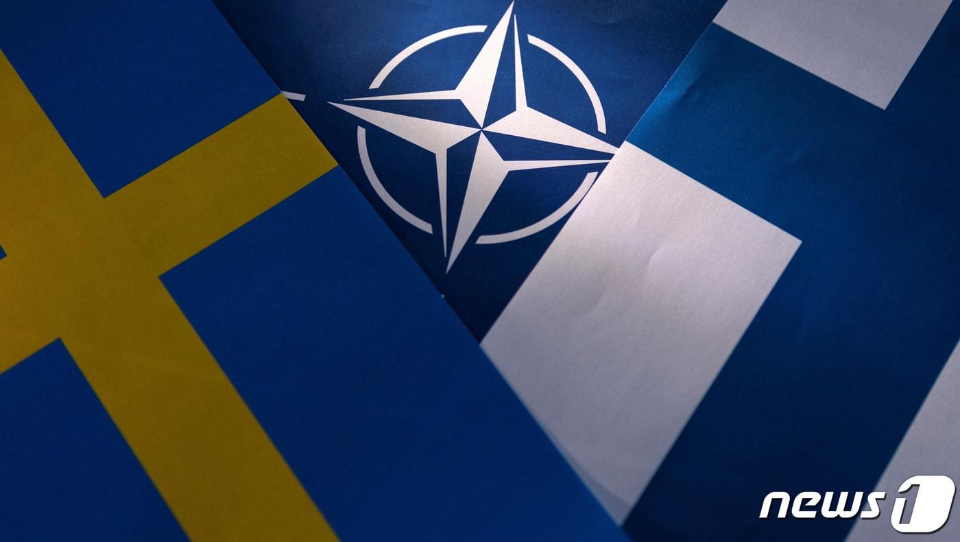본문 이미지 - 핀란드에 이어 스웨덴이 북대서양조약기구(NATO·나토) 회원국에 합류하게됐다. 이로써 나토는 32개 회원국 체재가 됐다. ⓒ 로이터=뉴스1 ⓒ News1 정윤영 기자