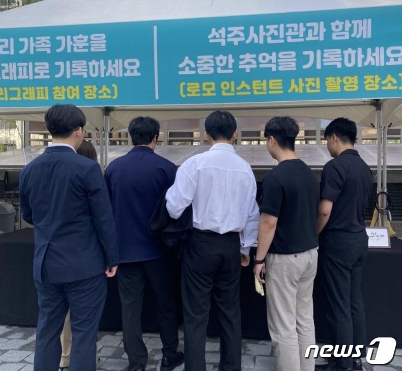 본문 이미지 - 대구 건설업체 화성산업은 1~3일 동대구역 센텀 화성파크드림에 대한 사전 입주점검을 진행한다. 사진은 지난해 9월 진행한 서대구역화성파크드림 사전 입주점검 모습.(화성산업 제공)