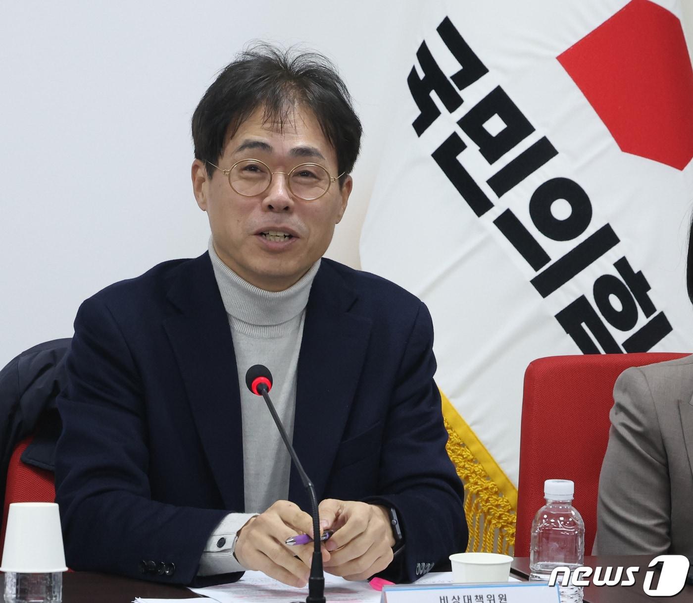 본문 이미지 - 김경율 국민의힘 비상대책위원 서울 여의도 당사에서 열린 비상대책위원회의에서 발언을 하고 있다. 2024.2.5/뉴스1 ⓒ News1 송원영 기자