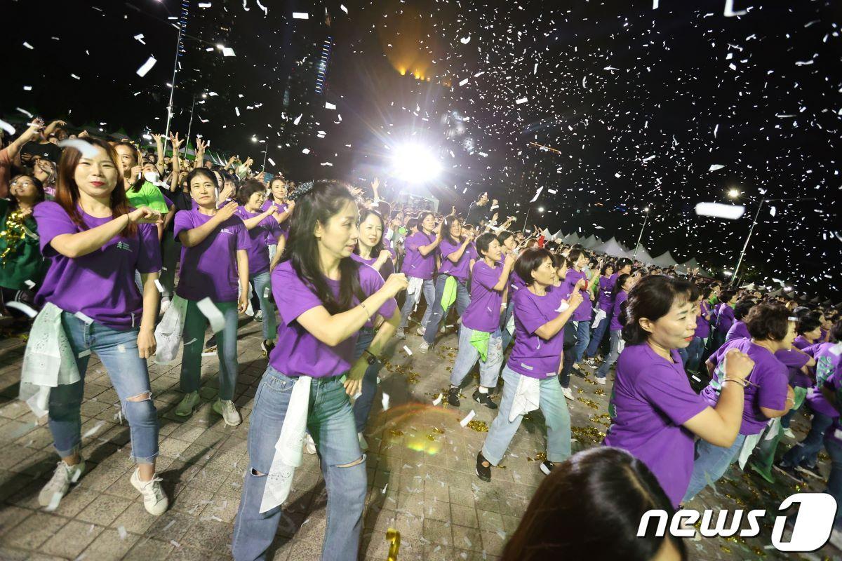 본문 이미지 - 안양춤축제 자료사진.(안양시 제공)