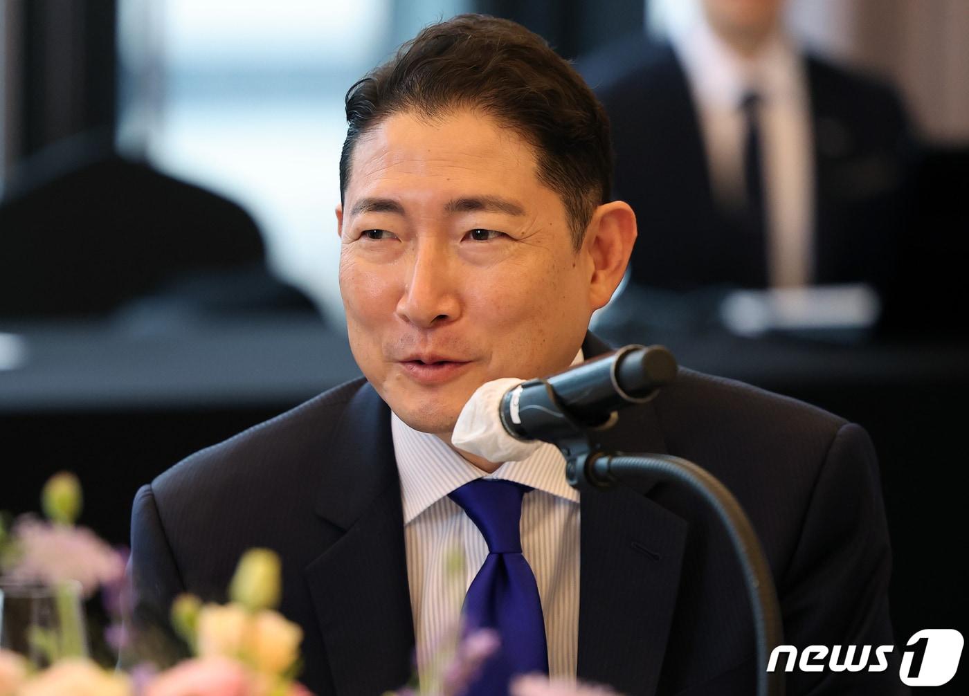 본문 이미지 - 한일 교류 특별위원회 위원장으로 선출된 조현준 효성그룹 회장이 7일 오전 서울 강남구 그랜드 인터컨티넨탈 서울 파르나스에서 열린 1차 회의에 참석해 발언하고 있다. 2024.2.7/뉴스1 ⓒ News1 김진환 기자