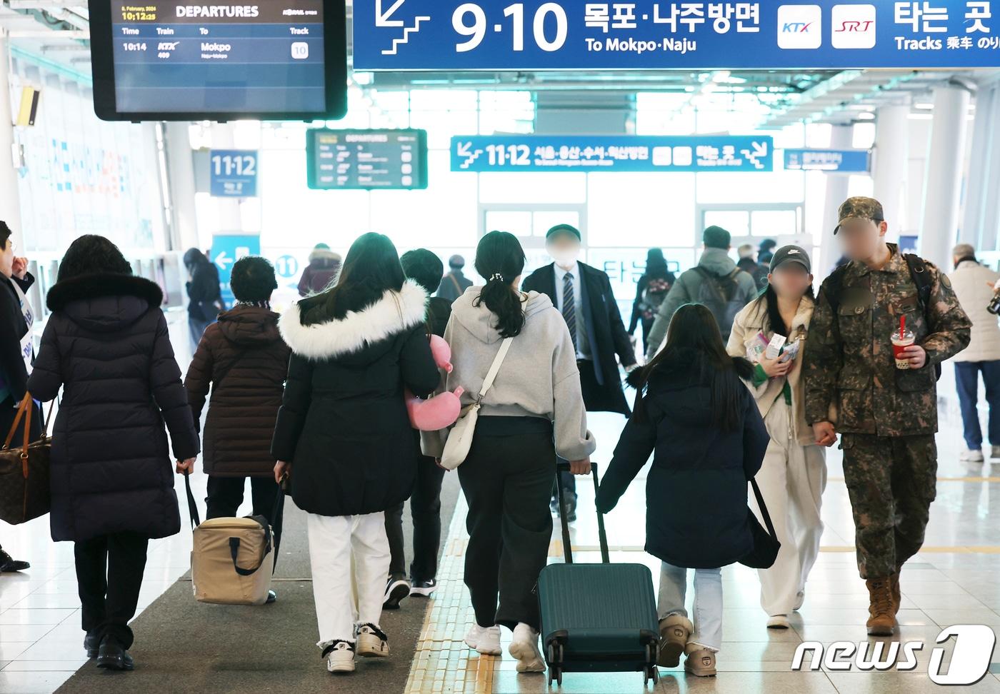광주 송정역 귀성객 자료사진.2024.2.8/뉴스1 ⓒ News1 