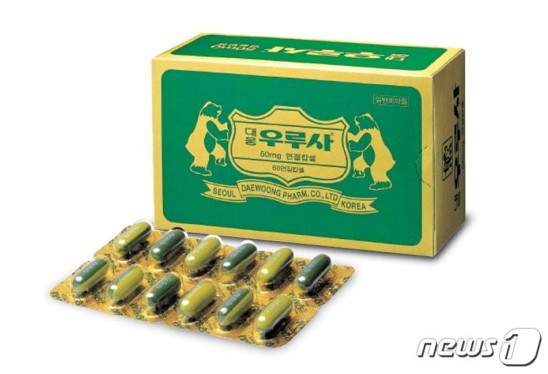 본문 이미지 - 대웅제약 간장약 '우루사' 연질캡슐 발매 초기 포장 제품/대웅제약 제공