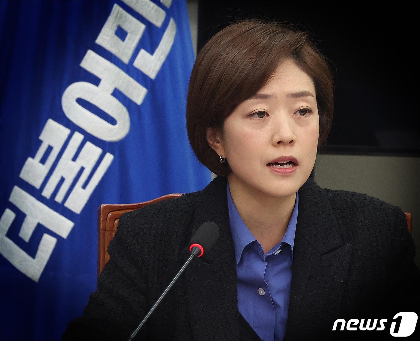 본문 이미지 - 고민정 더불어민주당 최고위원이 11일 서울 여의도 국회에서 열린 최고위원회의에서 발언을 하고 있다. 2024.3.11/뉴스1 ⓒ News1 송원영 기자