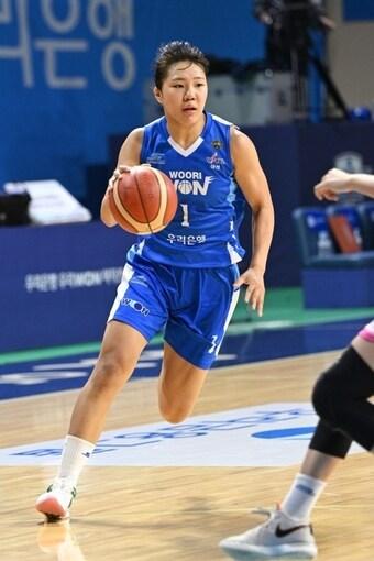 본문 이미지 - 우리은행 박지현이 트리플더블로 PO승리를 견인했다 (WKBL 제공)