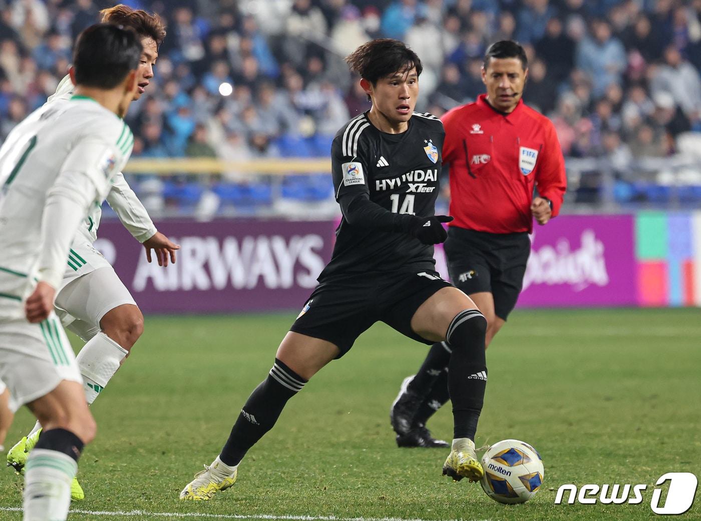 본문 이미지 - 국군체육부대에 합격한 울산 HD의 이동경/뉴스1 ⓒ News1 김도우 기자