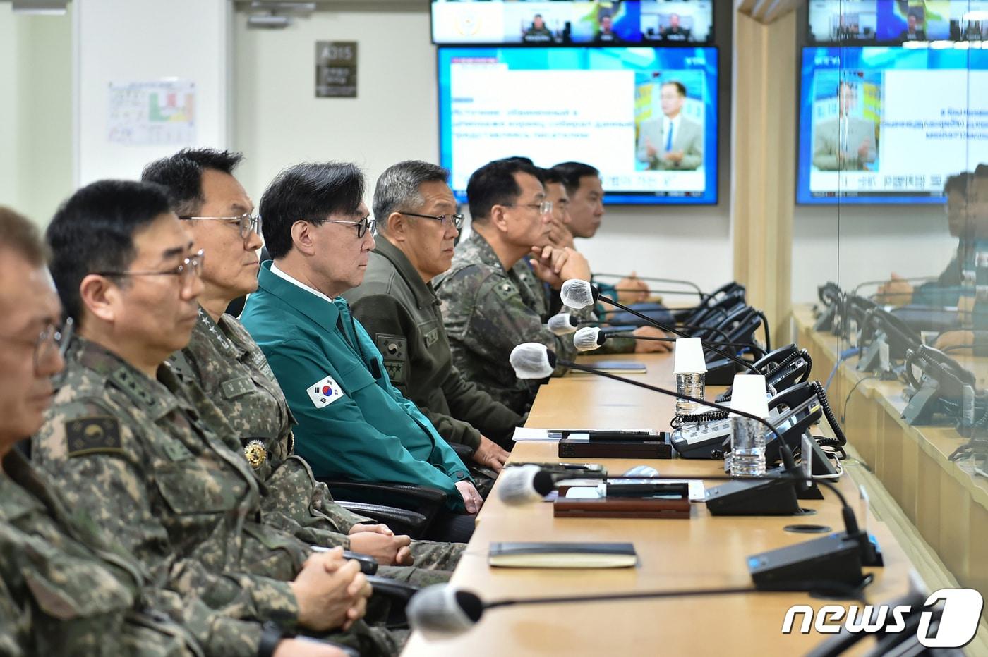 본문 이미지 - 장호진 국가안보실장이 13일 오전 전시지휘소(B-1, 문서고)를 방문해 2024년 자유의 방패(FS) 연습 진행 상황을 점검하고 있다. (대통령실 제공) 2024.3.13/뉴스1 ⓒ News1 오대일 기자