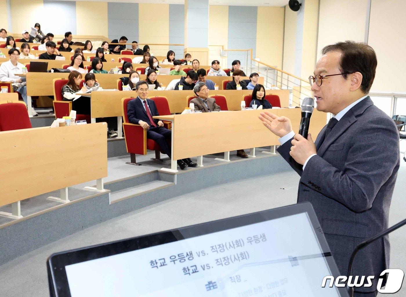 본문 이미지 - 김승호 인사혁신처장. (인사혁신처 제공) 2024.3.13/뉴스1