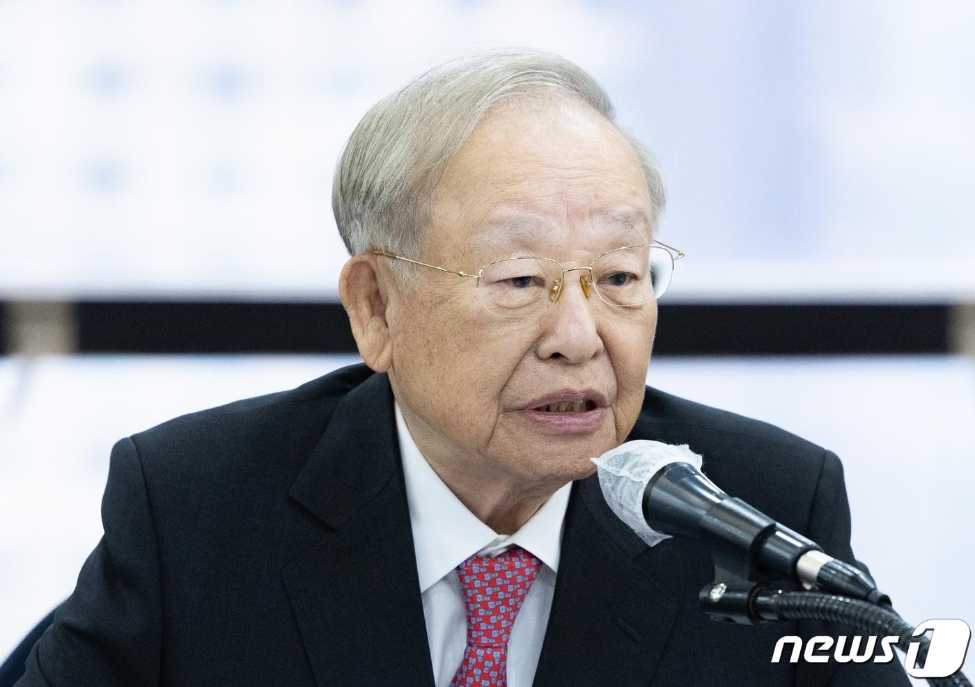 손경식 한국경영자총협회 회장이 14일 오전 서울 중구 프레스센터에서 열린 주요 기업 최고인사책임자(CHO) 간담회에서 모두발언을 하고 있다. 2024.3.14/뉴스1 ⓒ News1 이재명 기자