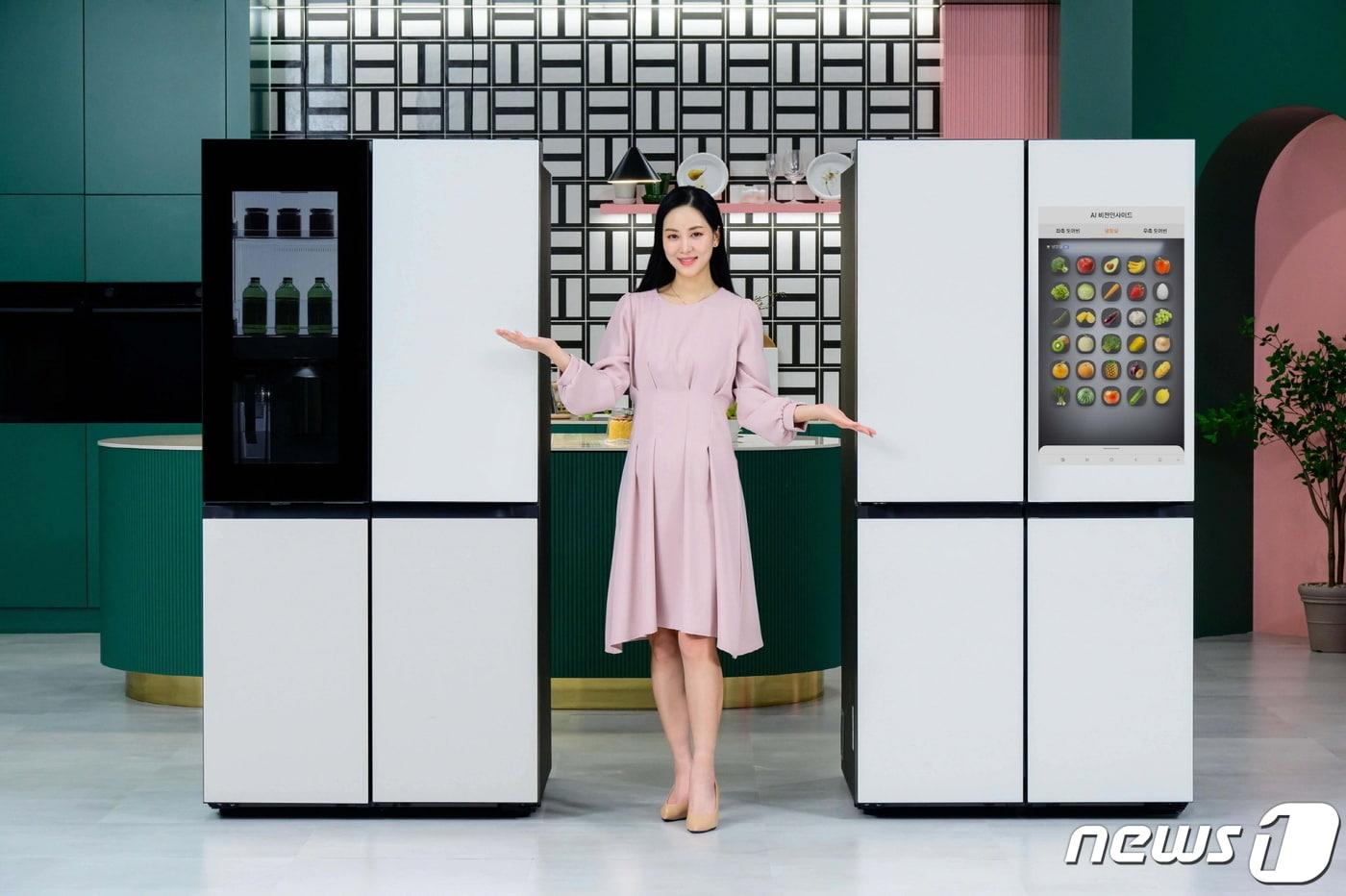 본문 이미지 - 삼성전자는 14일 비스포크 냉장고 2024년 신제품을 출시했다고 밝혔다. (삼성전자 제공)