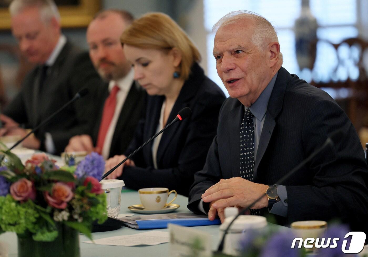 본문 이미지 - 호세프 보렐 유럽연합(EU) 외교·안보정책 고위대표가 13일(현지시간) 미국 워싱턴을 방문해 토니 블링컨 미 국무장관과 만났다. 24.03.13 ⓒ 로이터=뉴스1 ⓒ News1 김예슬 기자