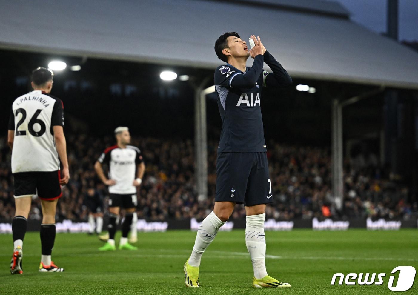 손흥민이 풀타임 활약했지만 토트넘에 0-3으로 졌다. ⓒ 로이터=뉴스1