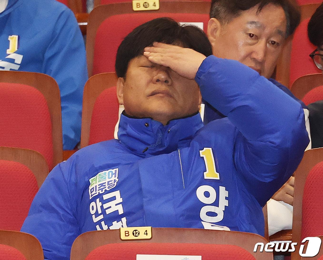 본문 이미지 - 양문석 더불어민주당 경기 안산갑 후보가 17일 오전 서울 여의도 국회 의원회관에서 열린 제22대 총선 후보자 대회에 참석하고 있다. 2024.3.17/뉴스1 ⓒ News1 송원영 기자
