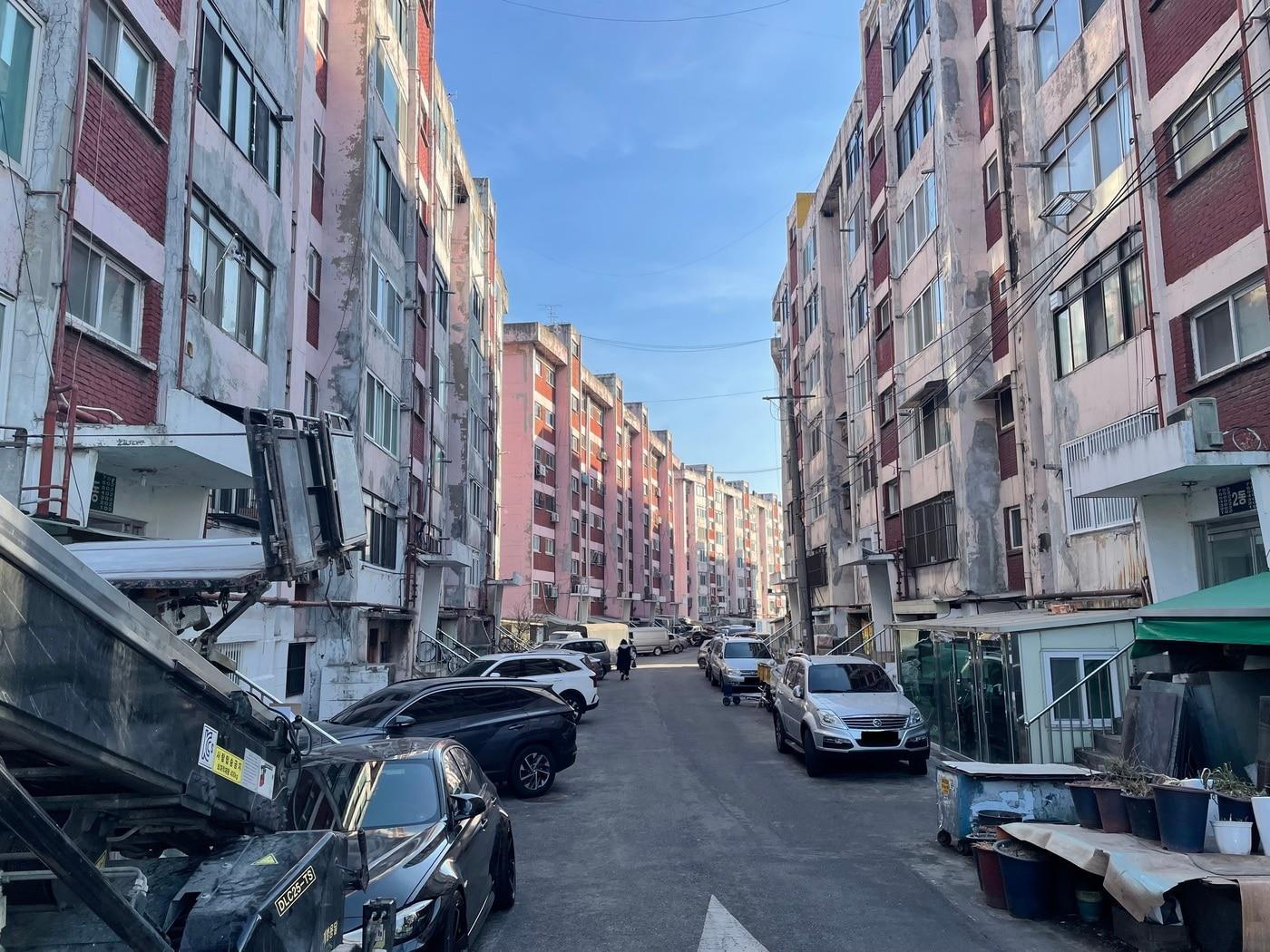 본문 이미지 - 중산시범아파트 전경(용산구 제공)