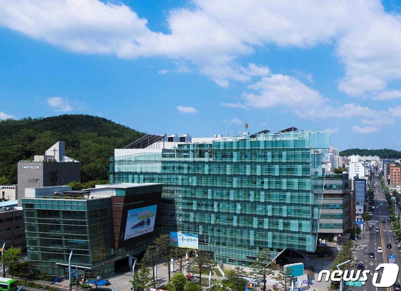 본문 이미지 - 관악구청 전경.