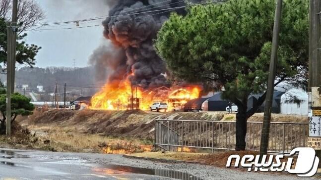 본문 이미지 - 화재 현장. (경기도소방재난본부 제공)