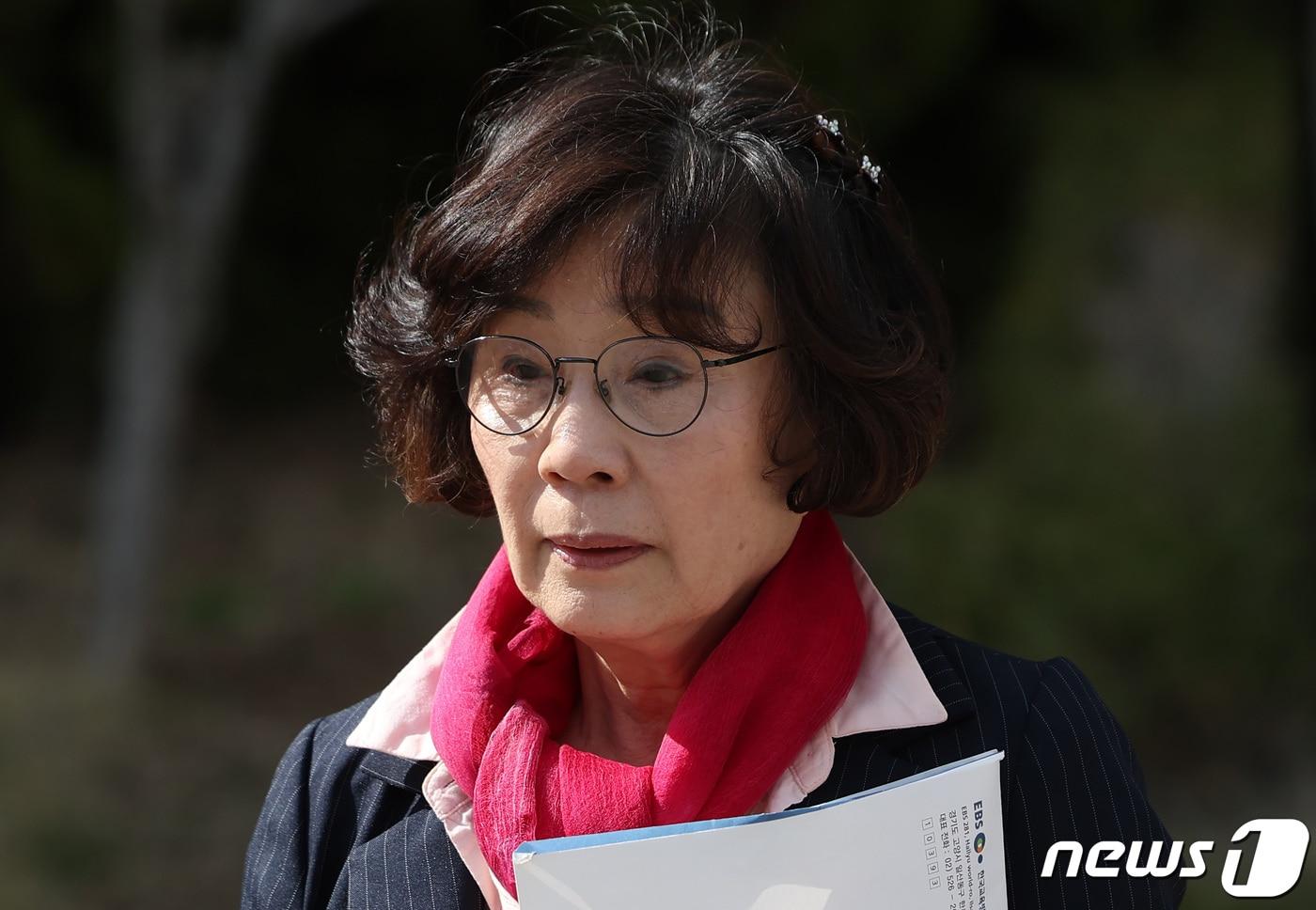 본문 이미지 - 유시춘 전 한국교육방송공사(EBS) 이사장.2024.3.26 ⓒ 뉴스1 김민지 기자
