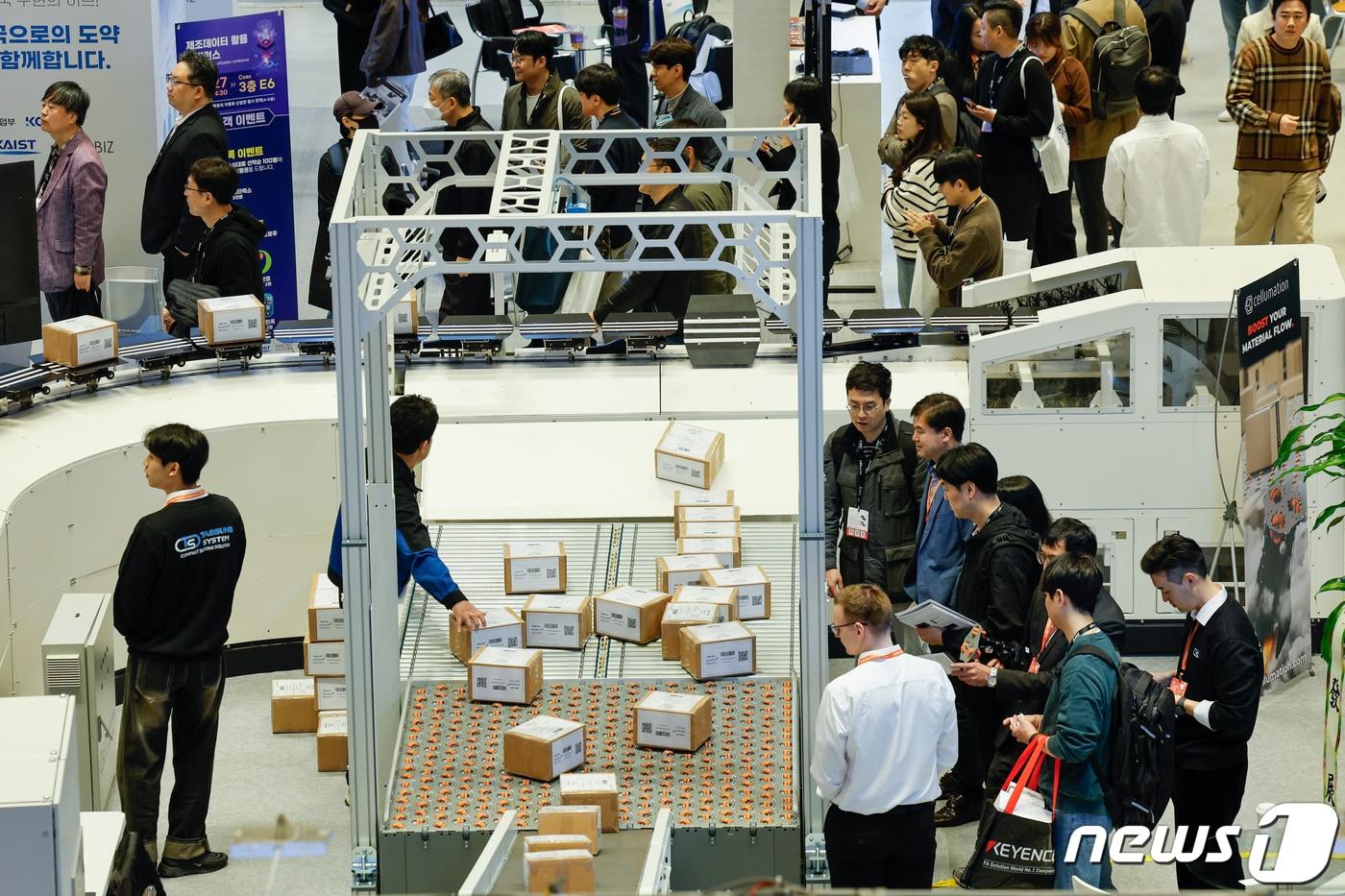 서울 강남구 코엑스에서 열린 스마트공장∙자동화산업전(Smart Factory+Automation World 2024)의 모습. 기사 내용과 관련 없음./뉴스1 ⓒ News1 안은나 기자