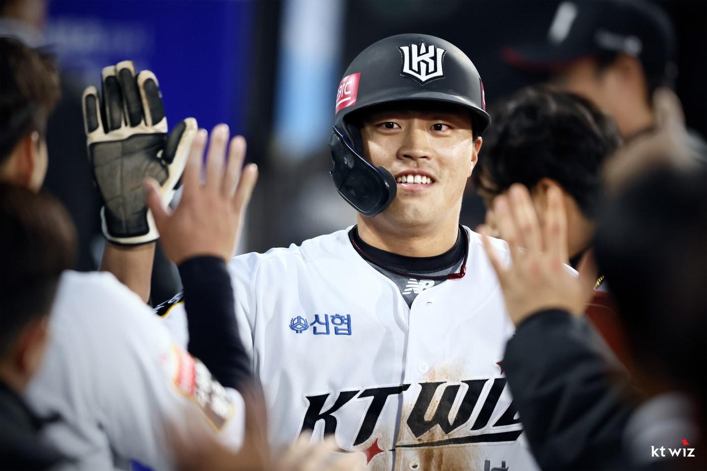 본문 이미지 - KT 위즈 내야의 희망으로 떠오른 천성호(27). (KT 제공)