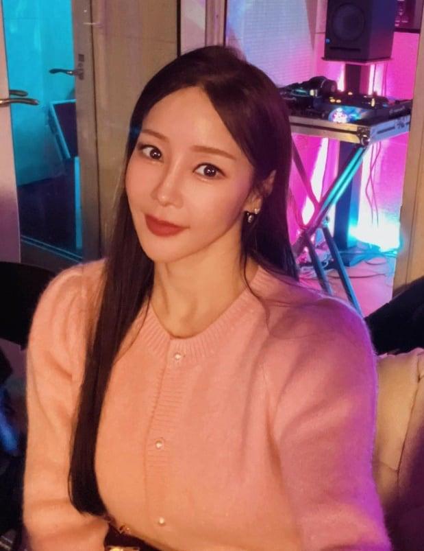 본문 이미지 - 미나 인스타그램