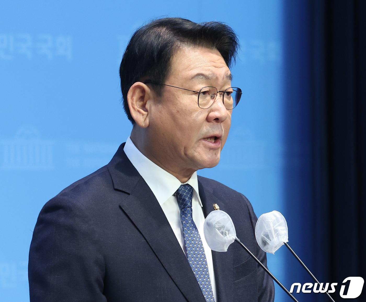 본문 이미지 - 김교흥 더불어민주당 의원이 4일 서울 여의도 국회 소통관에서 제22대 총선 인천 서구갑 출마선언 기자회견을 하고 있다. 2024.3.4/뉴스1 ⓒ News1 송원영 기자