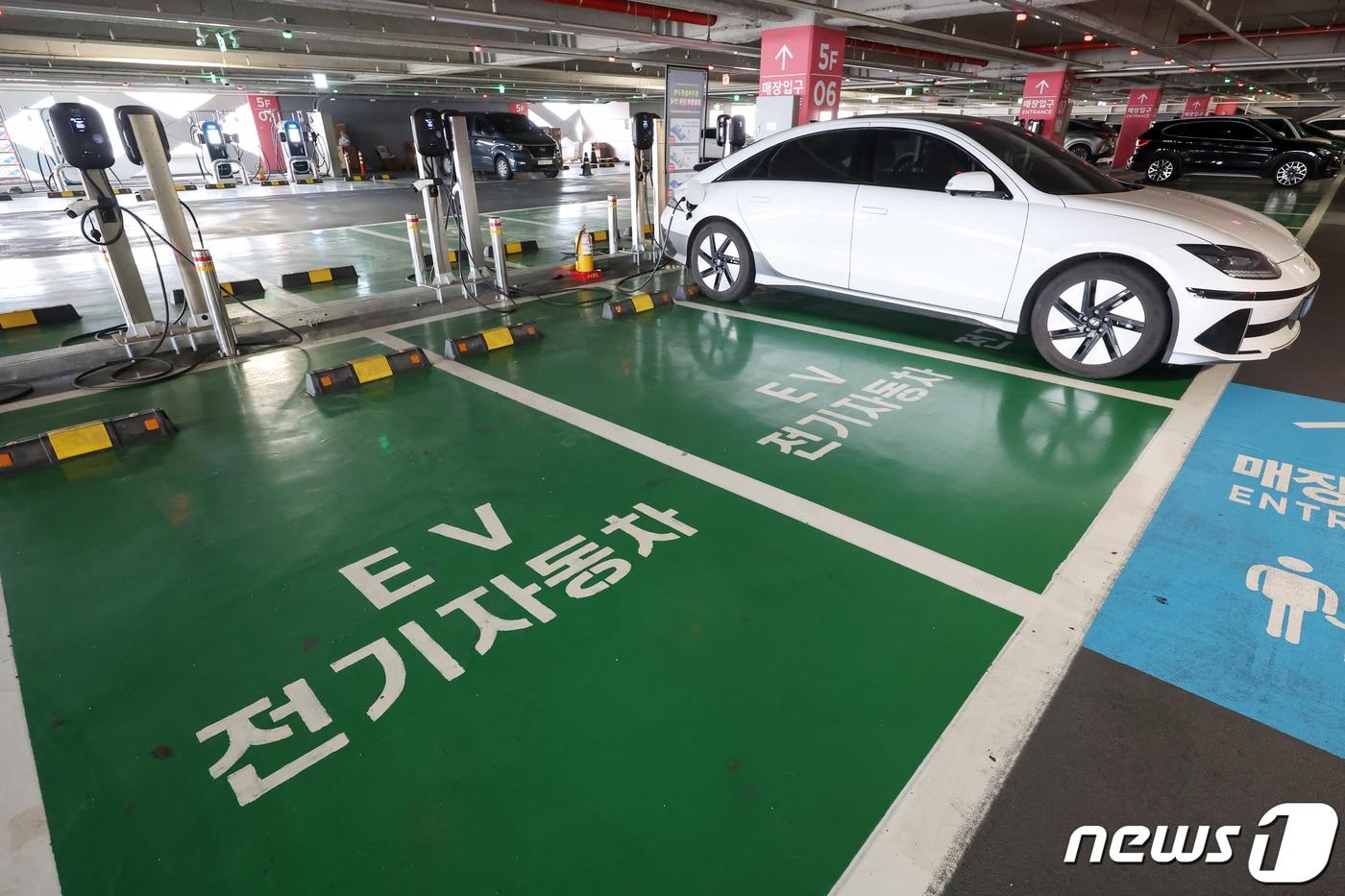 전기차 충전소 자료사진. /뉴스1