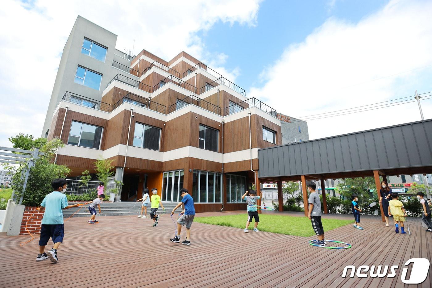  한그린 목조관 돌봄센터 외부 (산림청 제공) /뉴스1