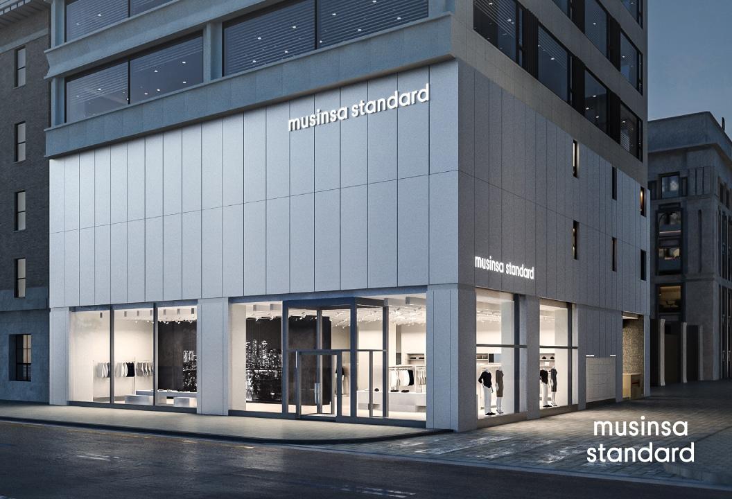 본문 이미지 - 무신사 스탠다드 명동.(무신사제공)