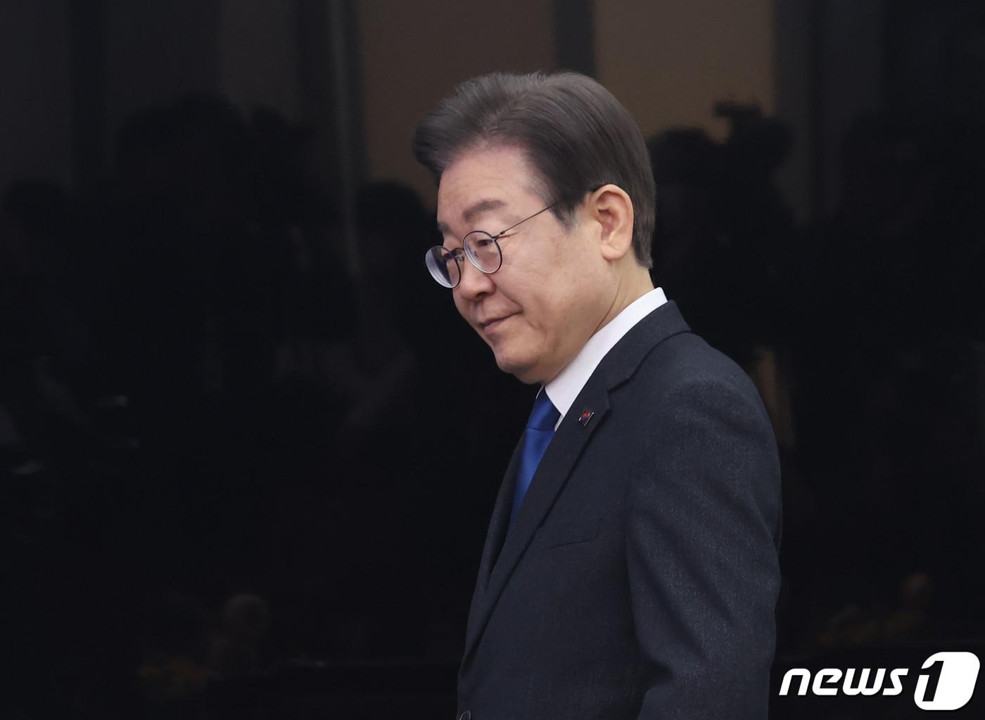 본문 이미지 - 이재명 더불어민주당 대표가 8일 서울 여의도 국회에서 열린 최고위원회의에 참석하고 있다. 2024.3.8/뉴스1 ⓒ News1 송원영 기자