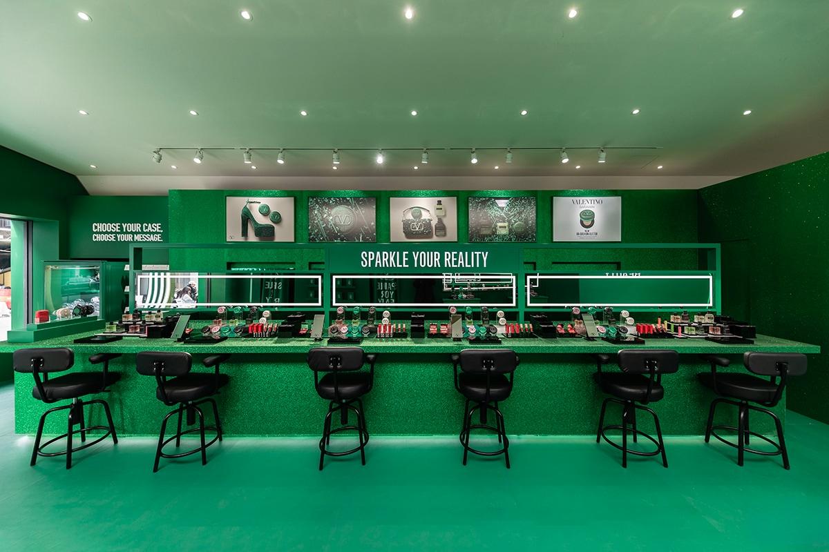 본문 이미지 - 사진=발렌티노 뷰티 제공