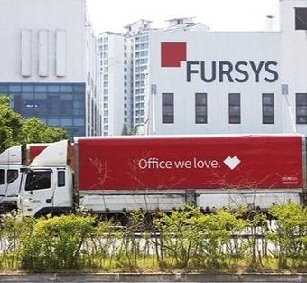 본문 이미지 - 퍼시스 기업 이사 서비스 관련 이미지(퍼시스 공식 홈페이지 갈무리)