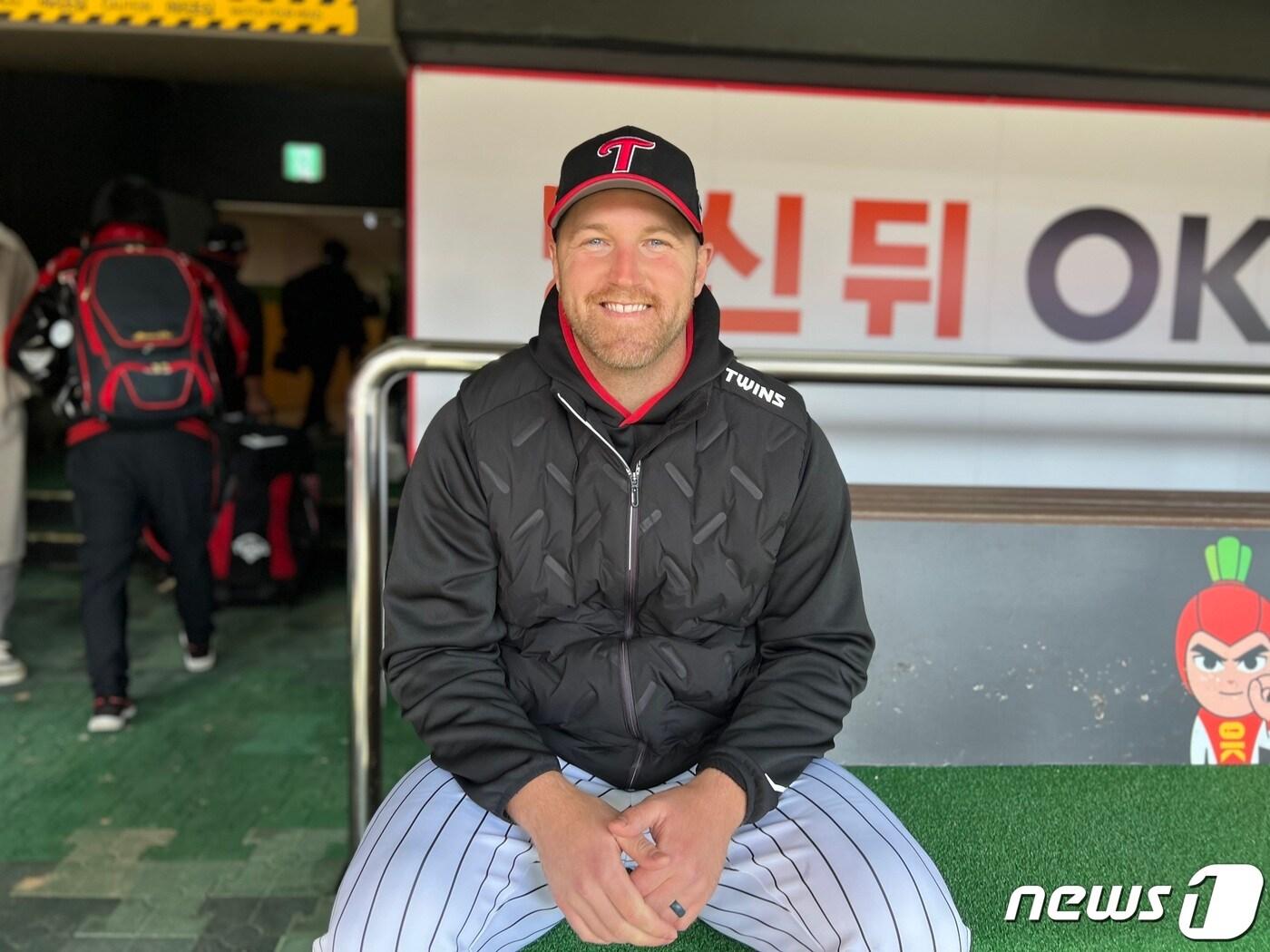 본문 이미지 - LG 트윈스의 새 외국인 투수 디트릭 엔스는 국내 첫 등판 경기에서 강렬한 인상을 남겼다. 2024.03.09/뉴스1 ⓒ News1 이상철 기자