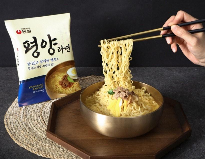 본문 이미지 - 농심이 만우절 이벤트로 내놓은 '평양라면'(농심 인스타그램 갈무리)