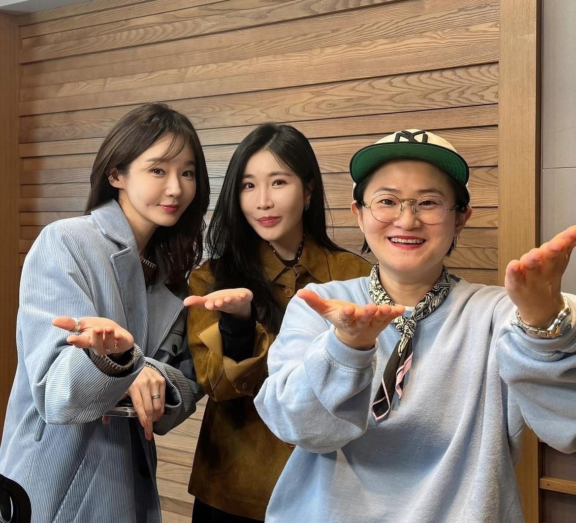 본문 이미지 - (MBC FM4U '정오의 희망곡 김신영입니다' 공식 SNS 갈무리)