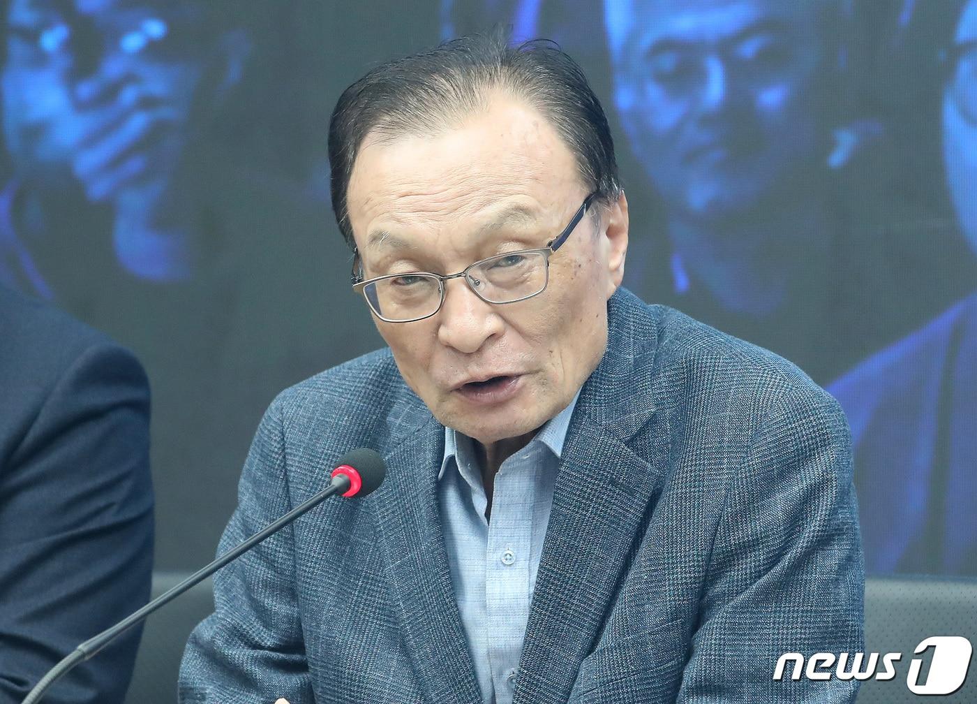 본문 이미지 - 이해찬 더불어민주당 상임공동선거대책위원장이 11일 오전 서울 여의도 민주당 중앙당사에서 열린 더불어민주당·더불어민주연합 제12차 합동 중앙선거대책위원회의 겸 선대위 해단식에서 발언을 하고 있다. 2024.4.11/뉴스1 ⓒ News1 임세영 기자
