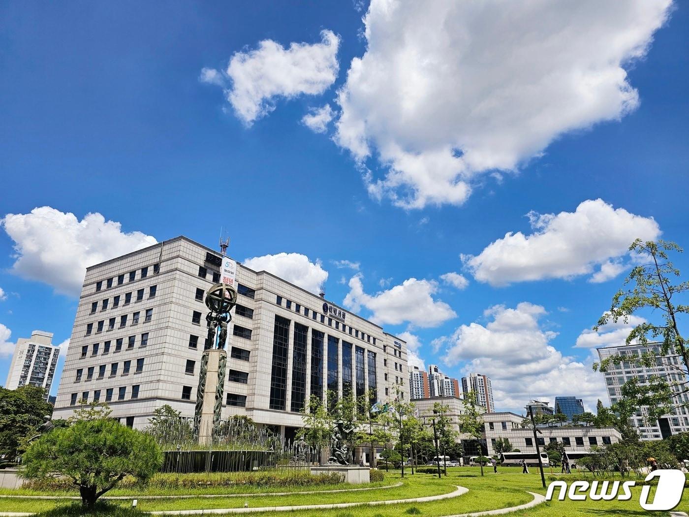 본문 이미지 - 안양시청 전경&#40;자료사진&#41;/