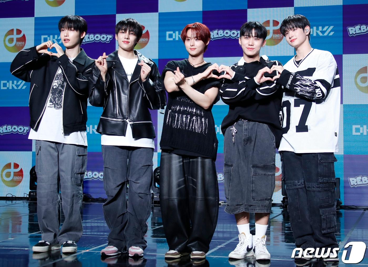 본문 이미지 - 그룹 DKZ(디케이지) 세현(왼쪽부터)과 재찬, 민규, 종형, 기석 ⓒ 뉴스1 권현진 기자