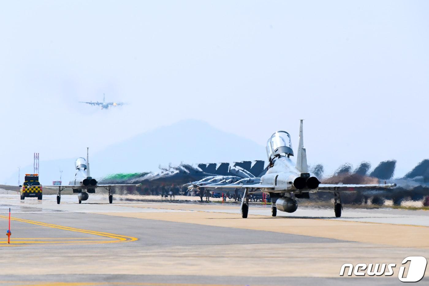 본문 이미지 - 군산 공군 기지. (공군 제공) /뉴스1