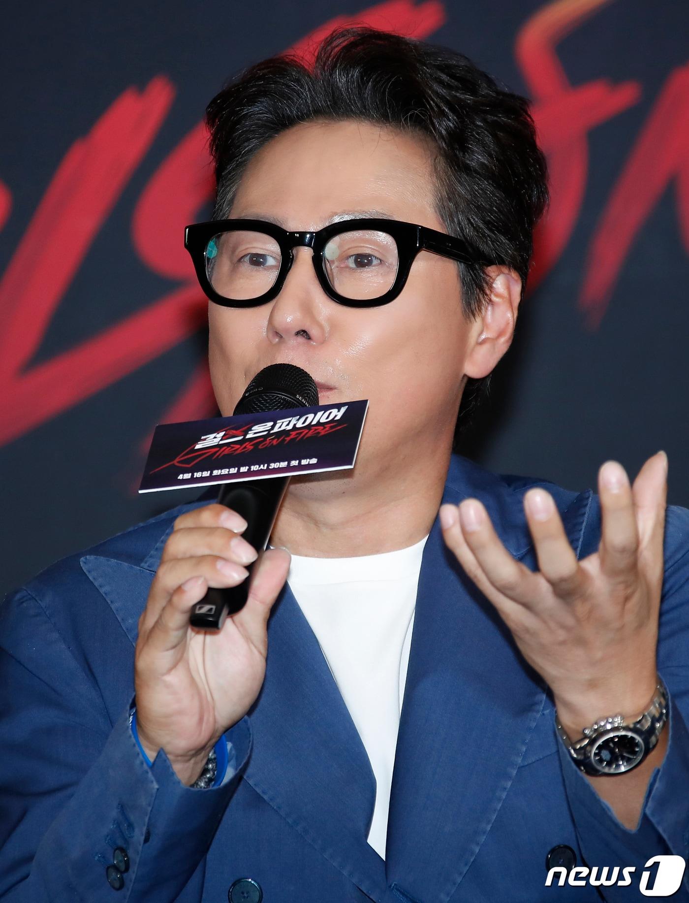 본문 이미지 - 가수 윤종신이 2024.4.16/뉴스1 ⓒ News1 권현진 기자