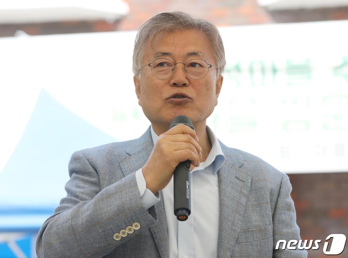 본문 이미지 - 문재인 전 대통령. 2024.4.16/뉴스1 ⓒ News1 윤일지 기자
