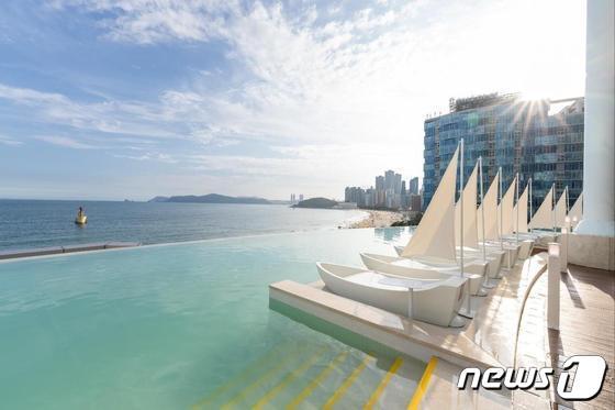 본문 이미지 - 클럽디 오아시스 전경