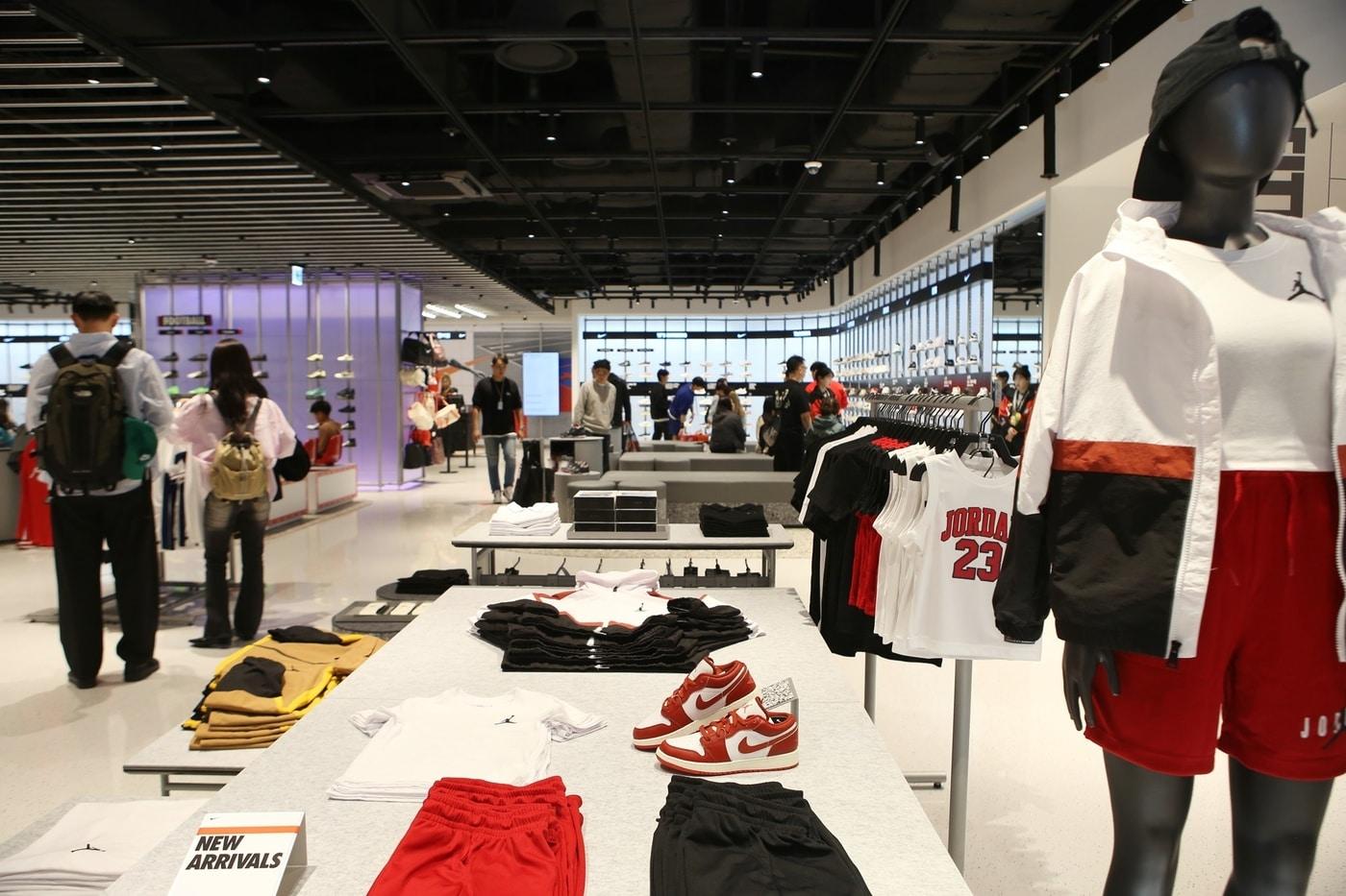 나이키 라이즈 매장 내부 전경. (HDC아이파크몰 제공).