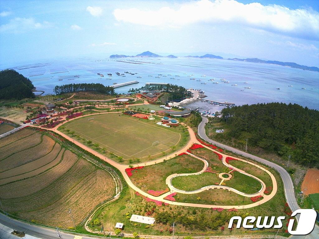 본문 이미지 - 땅끝황토나라테마촌 전경 (해남군 제공)/뉴스1 