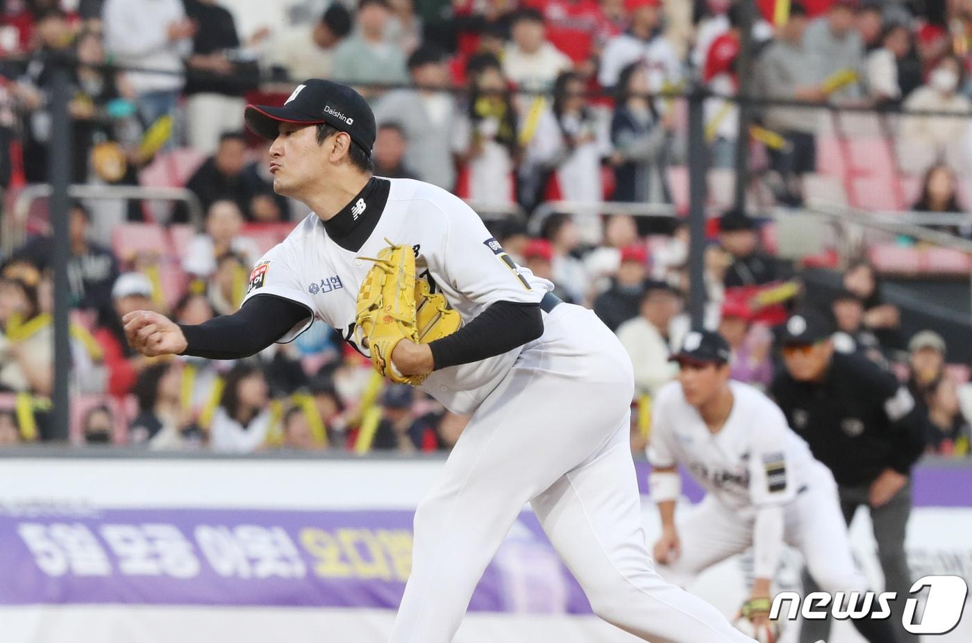 KT 위즈 고영표가 부상 복귀를 앞두고 마지막 2군 등판에서 완벽한 투구를 선보였다. /뉴스1 DB ⓒ News1 김영운 기자