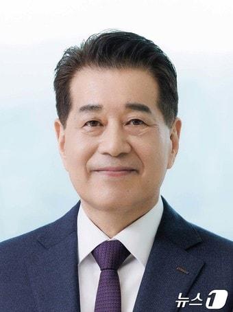 본문 이미지 - 장인화 포스코그룹 회장&#40;포스코홀딩스 제공&#41; ⓒ News1 최동현 기자