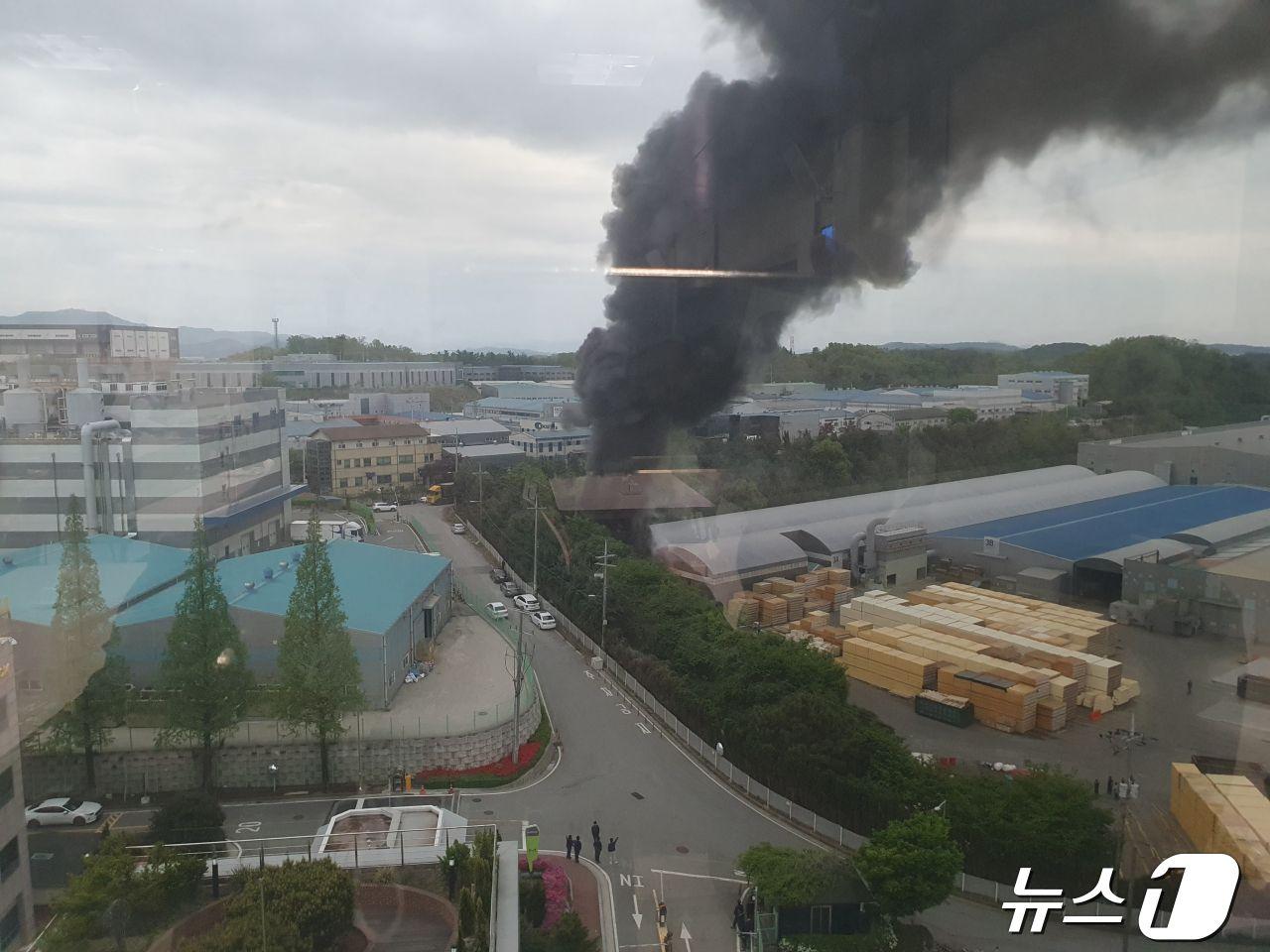 본문 이미지 - 화재 현장. (경기도소방재난본부 제공)